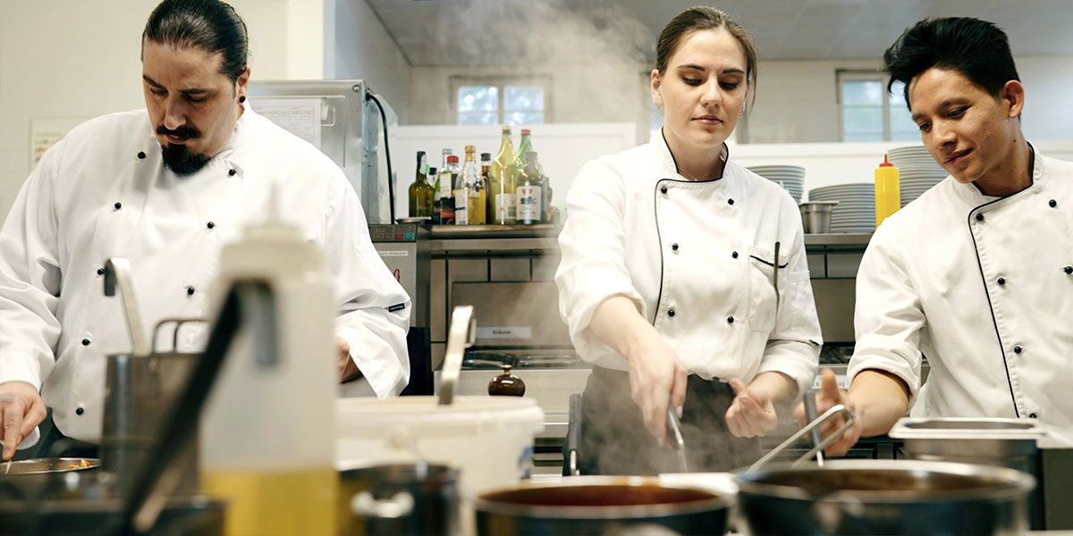 Parkhotel Adler: Kochen im Team